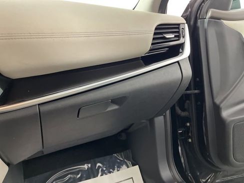 Used 2023 Nissan Rogue SL w/ SL Premium Package image 36