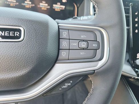 New 2026 Jeep Grand Wagoneer Limited AWD/4WD image 25