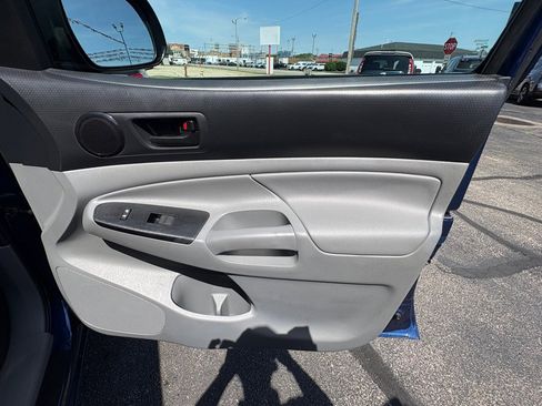 Used 2015 Toyota Tacoma 2WD Access Cab image 15