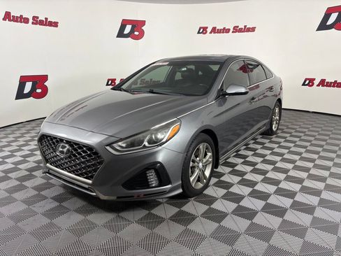 Used 2018 Hyundai Sonata Sport FWD image 2