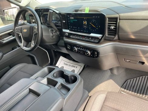Used 2023 Chevrolet Silverado 1500 LT AWD/4WD image 21