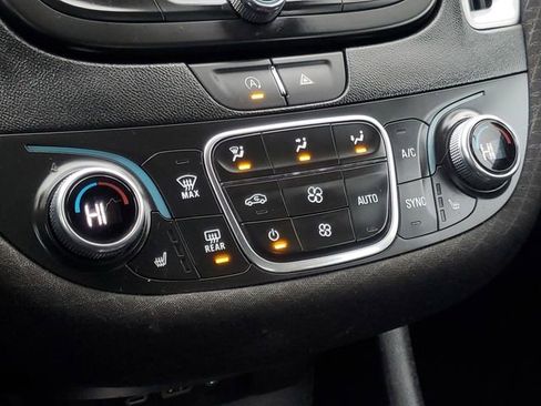 Used 2023 Chevrolet Malibu LT image 24