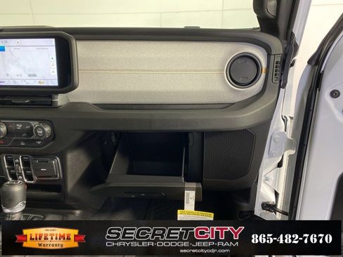 New 2026 Jeep Wrangler Unlimited Sport image 32