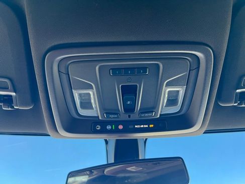 Used 2022 Chevrolet Silverado 1500 RST w/ Texas Edition Plus image 38