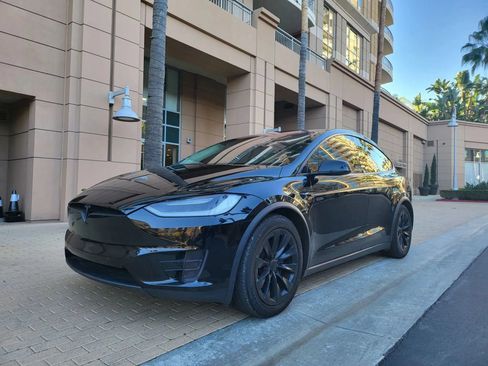 Used 2018 Tesla Model X 100D AWD/4WD image 10