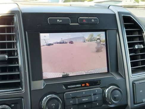 Used 2020 Ford F150 XLT w/ Equipment Group 302A Luxury AWD/4WD image 22