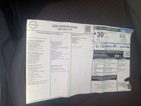 Used 2025 Nissan Kicks SR image 37