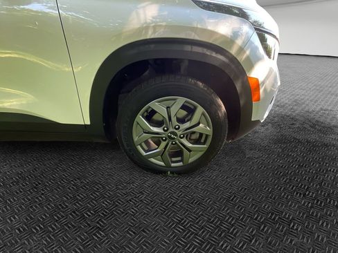 Used 2024 Kia Seltos S AWD/4WD image 11