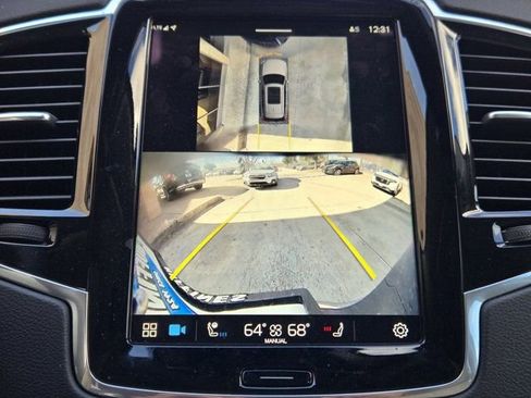 Used 2025 Volvo XC90 T8 Ultra w/ Protection Package Premier image 17