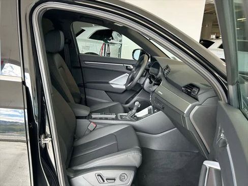 Certified 2025 Audi Q3 2.0T Premium Plus w/ Premium Plus Package image 20