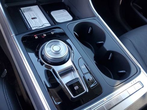 New 2026 Kia Carnival EX FWD image 28