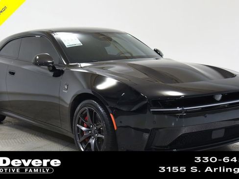 Used 2024 Dodge Charger Daytona Scat Pack w/ Plus Group AWD/4WD image 1