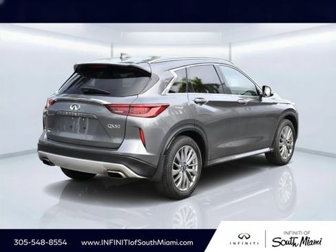 Certified 2025 INFINITI QX50 Luxe AWD/4WD image 4