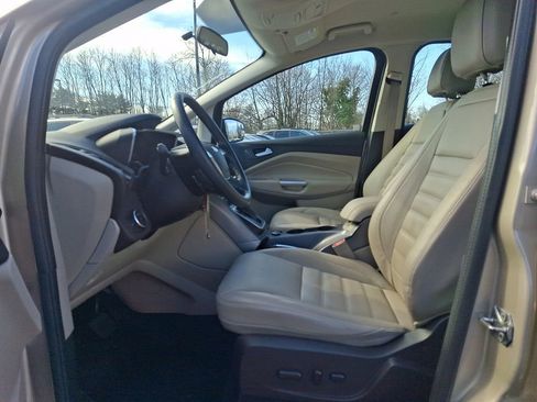 Used 2017 Ford C-MAX Energi SE w/ Equipment Group 402A image 13