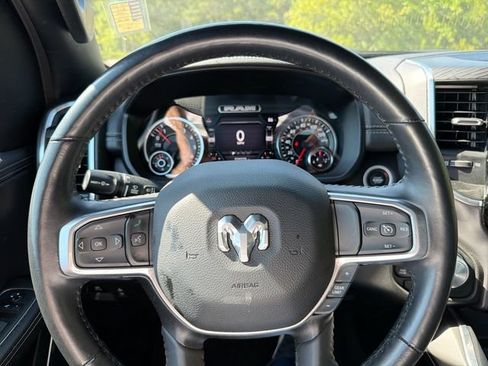 Used 2023 RAM 1500 Laramie AWD/4WD image 18