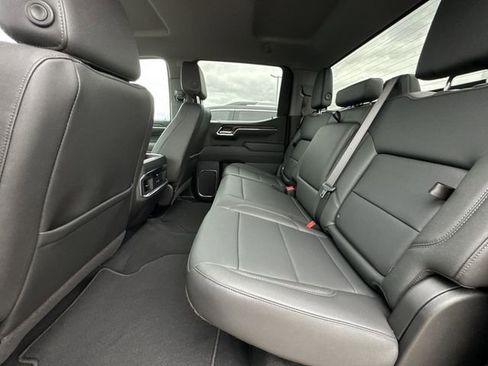 New 2026 GMC Sierra 1500 SLT w/ SLT Premium Package AWD/4WD image 9