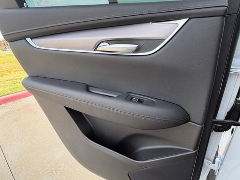Used 2024 Cadillac XT5 Luxury FWD image 18