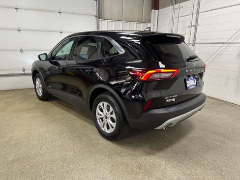 Certified 2024 Ford Escape Active image 6
