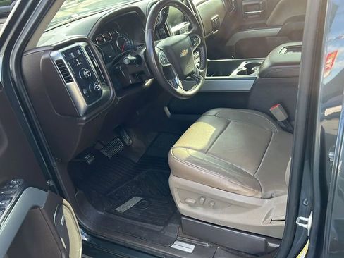 Used 2018 Chevrolet Silverado 1500 LTZ Z71 w/ LTZ Plus Package AWD/4WD image 18
