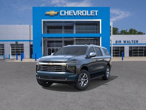 New 2026 Chevrolet Suburban Premier AWD/4WD image 8