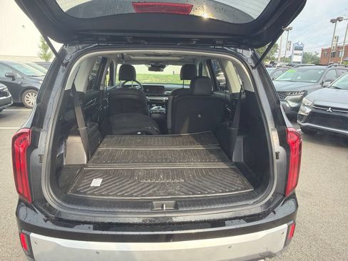 Certified 2024 Kia Telluride S w/ S Sunroof Package AWD/4WD image 11