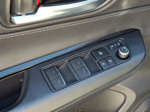 Certified 2024 Toyota Venza LE image 14