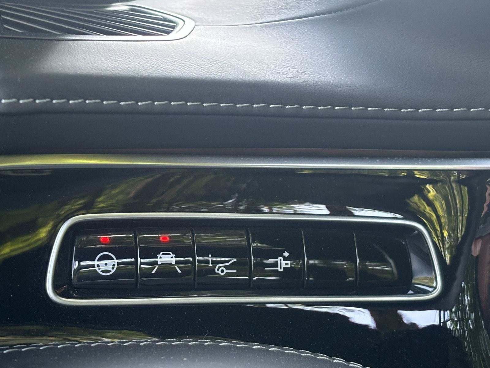 Used 2019 Mercedes-Benz S 560 Cabriolet image 16