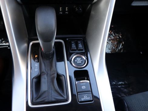 Used 2025 Mitsubishi Eclipse Cross SE image 27