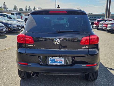 Used 2017 Volkswagen Tiguan Wolfsburg Edition AWD/4WD image 6