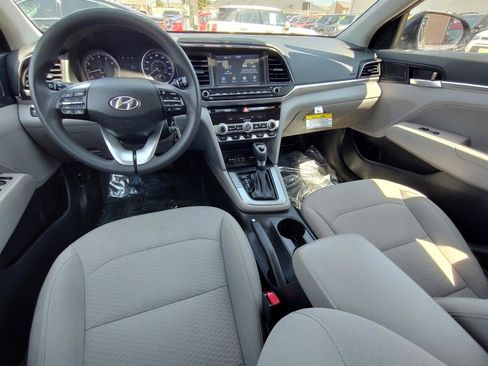 Used 2020 Hyundai Elantra SEL FWD image 30
