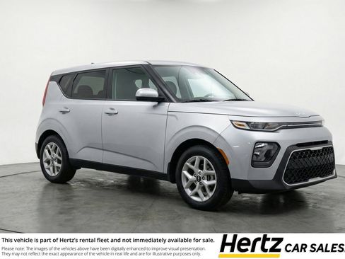 Used 2025 Kia Soul LX w/ LX Technology Package image 1