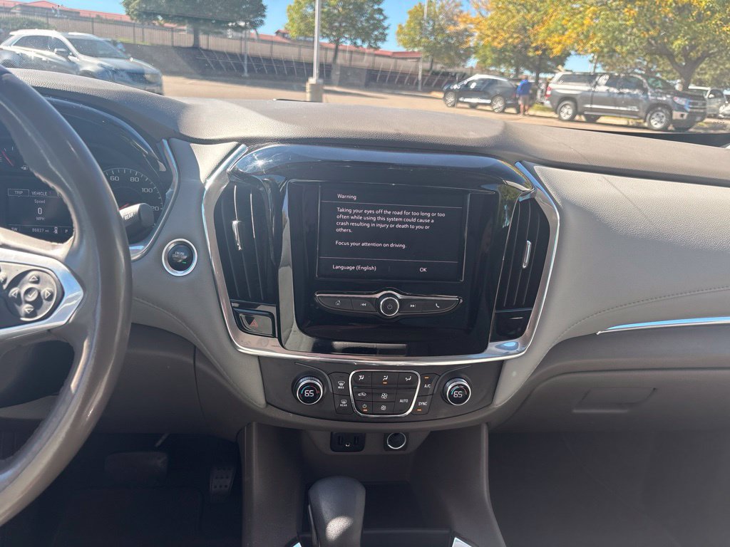 Used 2021 Chevrolet Traverse LT w/ LPO, Cargo Package AWD/4WD image 13