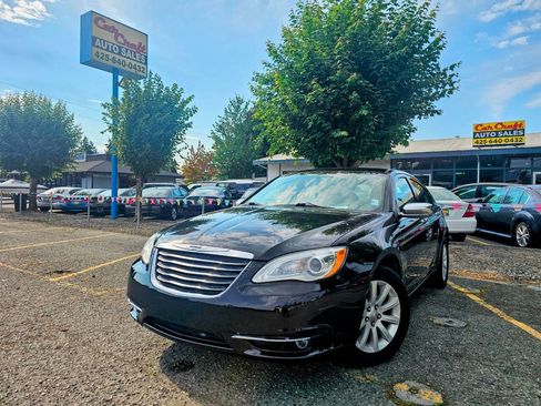 Used 2014 Chrysler 200 Limited w/ Sun/Sound Group image 1