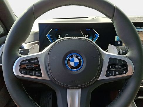 New 2026 BMW X5 xDrive50e w/ M Sport Package AWD/4WD image 17