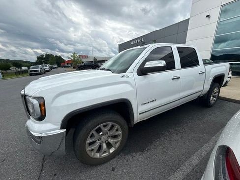Used 2018 GMC Sierra 1500 SLT w/ SLT Premium Package AWD/4WD image 4