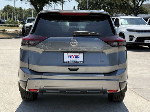 Used 2024 Nissan Rogue SL w/ SL Premium Package FWD image 6