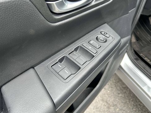 Used 2025 Honda CR-V Sport image 16