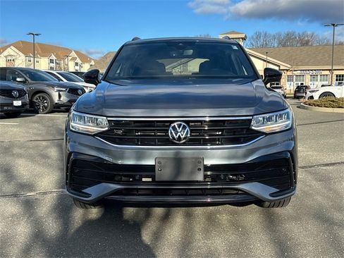 Used 2022 Volkswagen Tiguan SE R-Line image 6