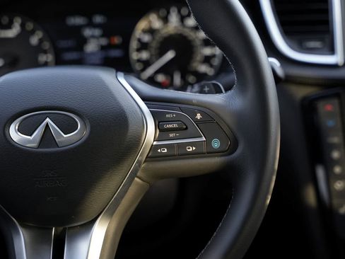 Used 2025 INFINITI QX50 Luxe AWD/4WD image 11