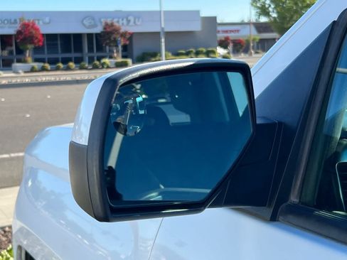 Used 2018 Chevrolet Silverado 1500 LT RWD image 8