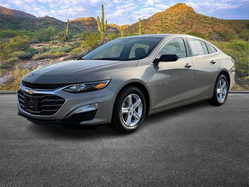 Used 2023 Chevrolet Malibu LS image 9
