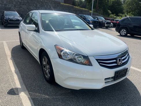 Used 2012 Honda Accord SE image 2