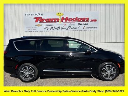 Used 2026 Chrysler Pacifica Pinnacle