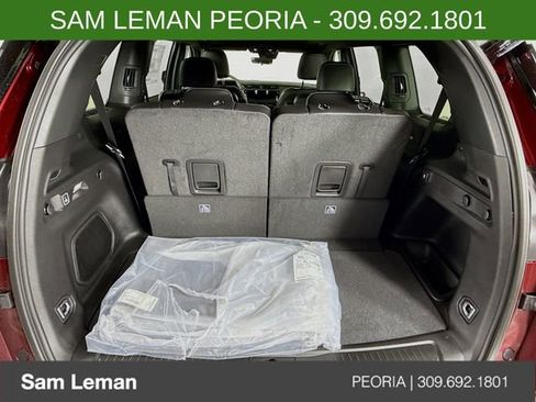 New 2026 Jeep Grand Cherokee L Limited w/ Limited Altitude Package AWD/4WD image 26