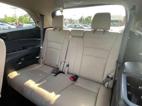 Used 2021 Honda Pilot Touring image 36