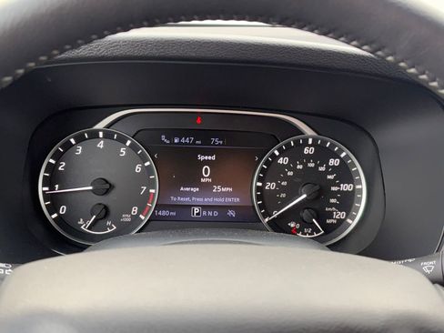 Used 2024 Nissan Frontier SV w/ SV Convenience Package image 14