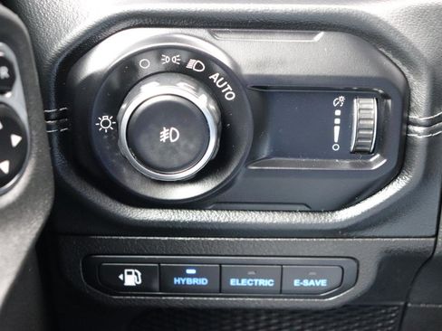 Used 2024 Jeep Wrangler Unlimited Rubicon 4xe AWD/4WD image 47