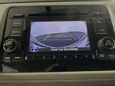 Used 2020 Honda HR-V LX image 9