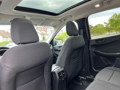 Used 2024 Ford Escape Active w/ Tech Pack #1 AWD/4WD image 27