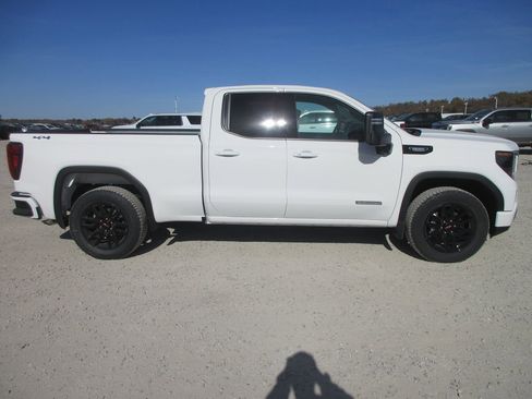 New 2026 GMC Sierra 1500 Elevation image 3